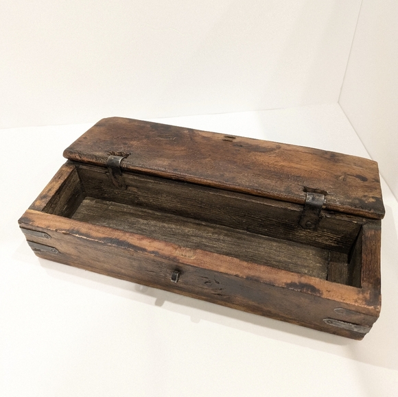 Small Antique Wood Box Made in France - Picture 3 of 5